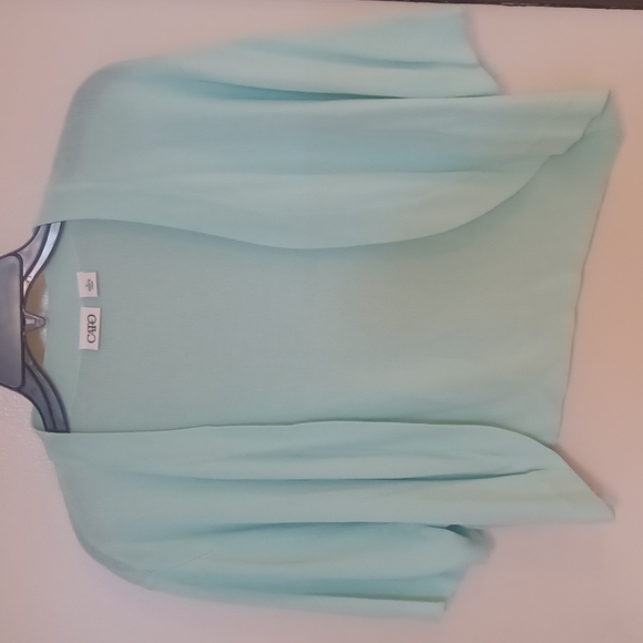 Cato Sweaters - Cato shrug